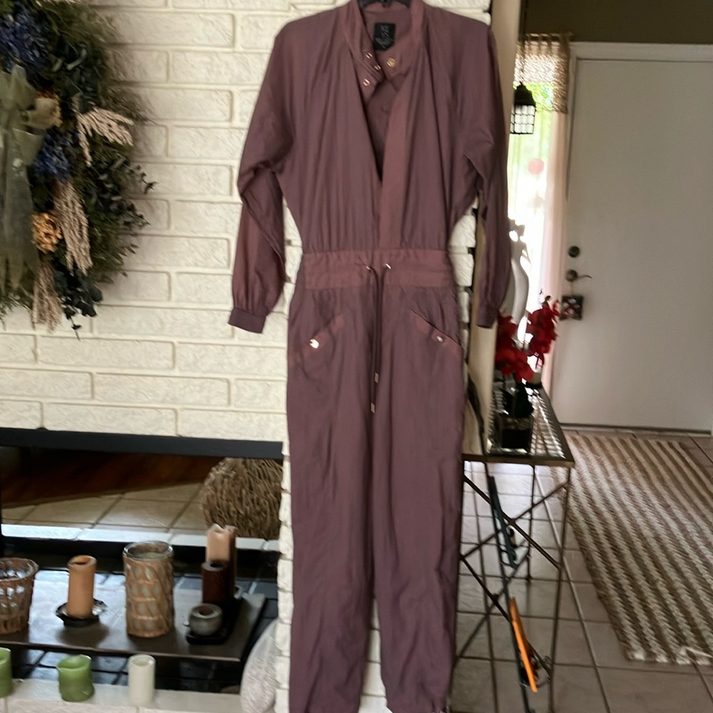 Alicia keys Athleta jump suit